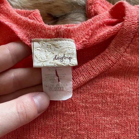 Daytrip Flowy Sweater Top - Picture 4 of 4